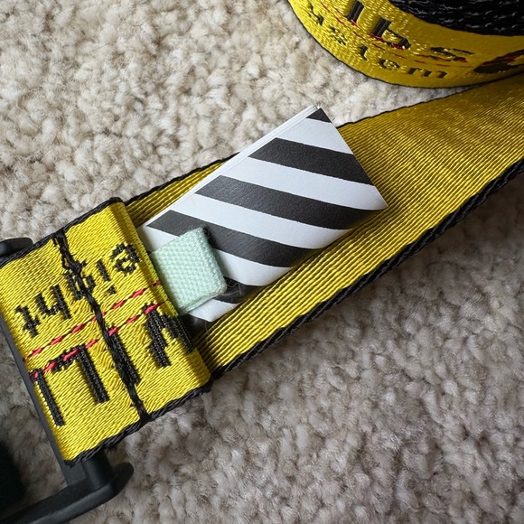 ✨GENUINE✨OFF-WHITE Industrial Belt in YELLOW and BLACK - Picture 4 of 6